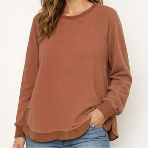 Betsey’s Boutique Shop Women’s Brown Ribbed Sweatshirt Top - Size Large